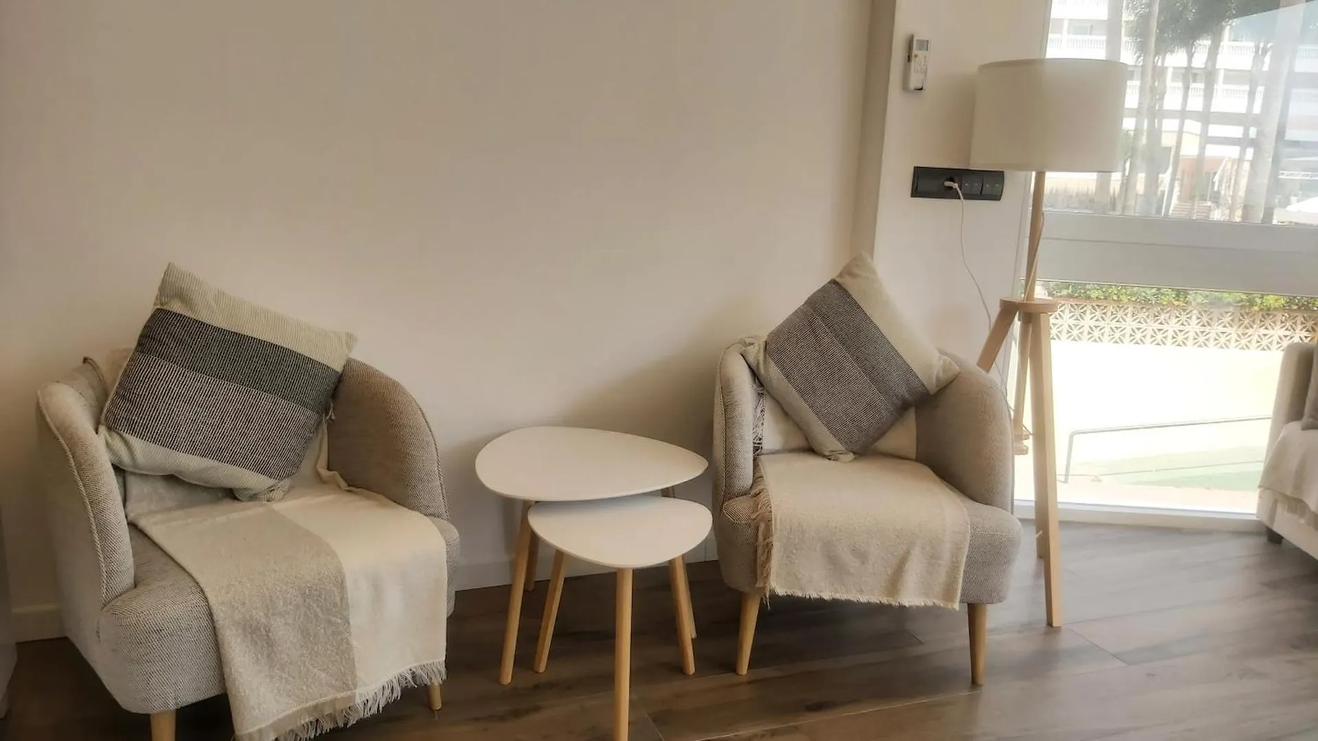 Del Parque Flats Playamar Beach Торремолинос Испания