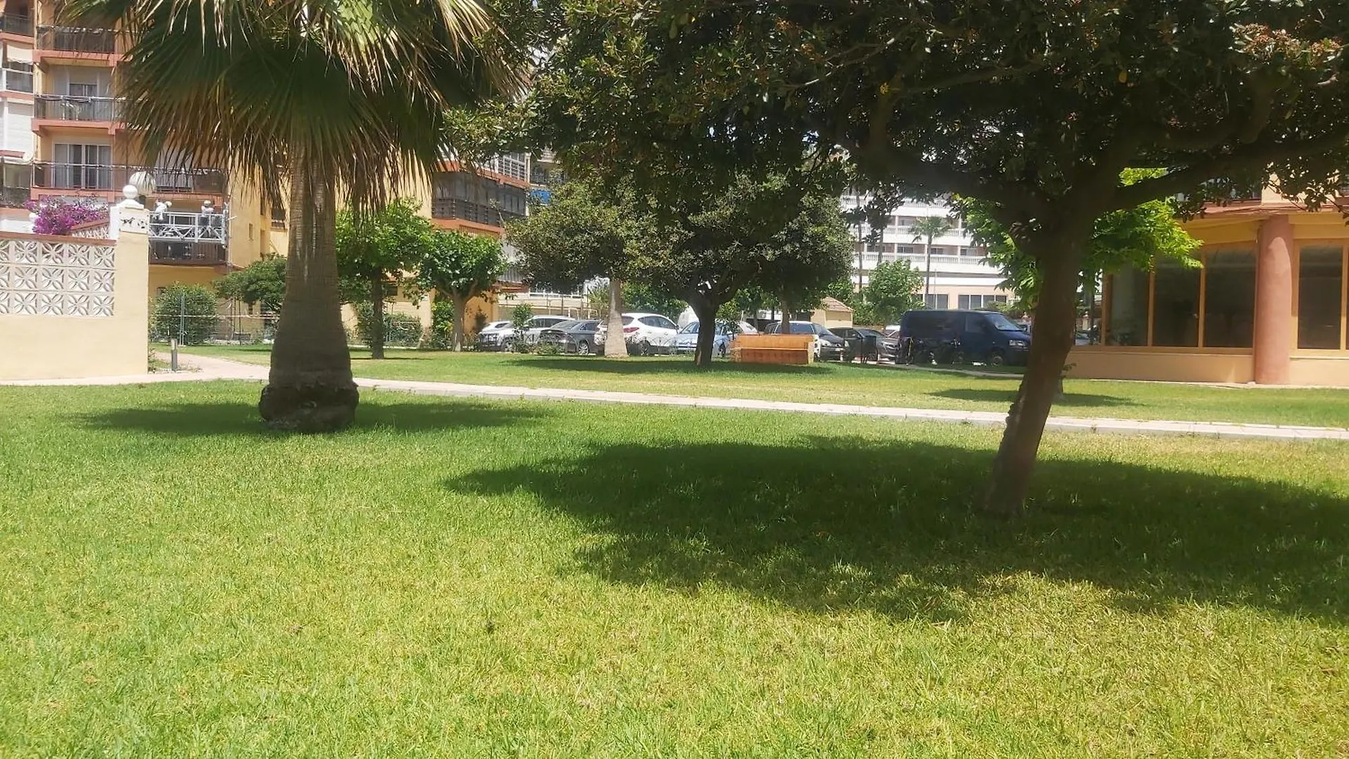 Del Parque Flats Playamar Beach Torremolinos Apartment